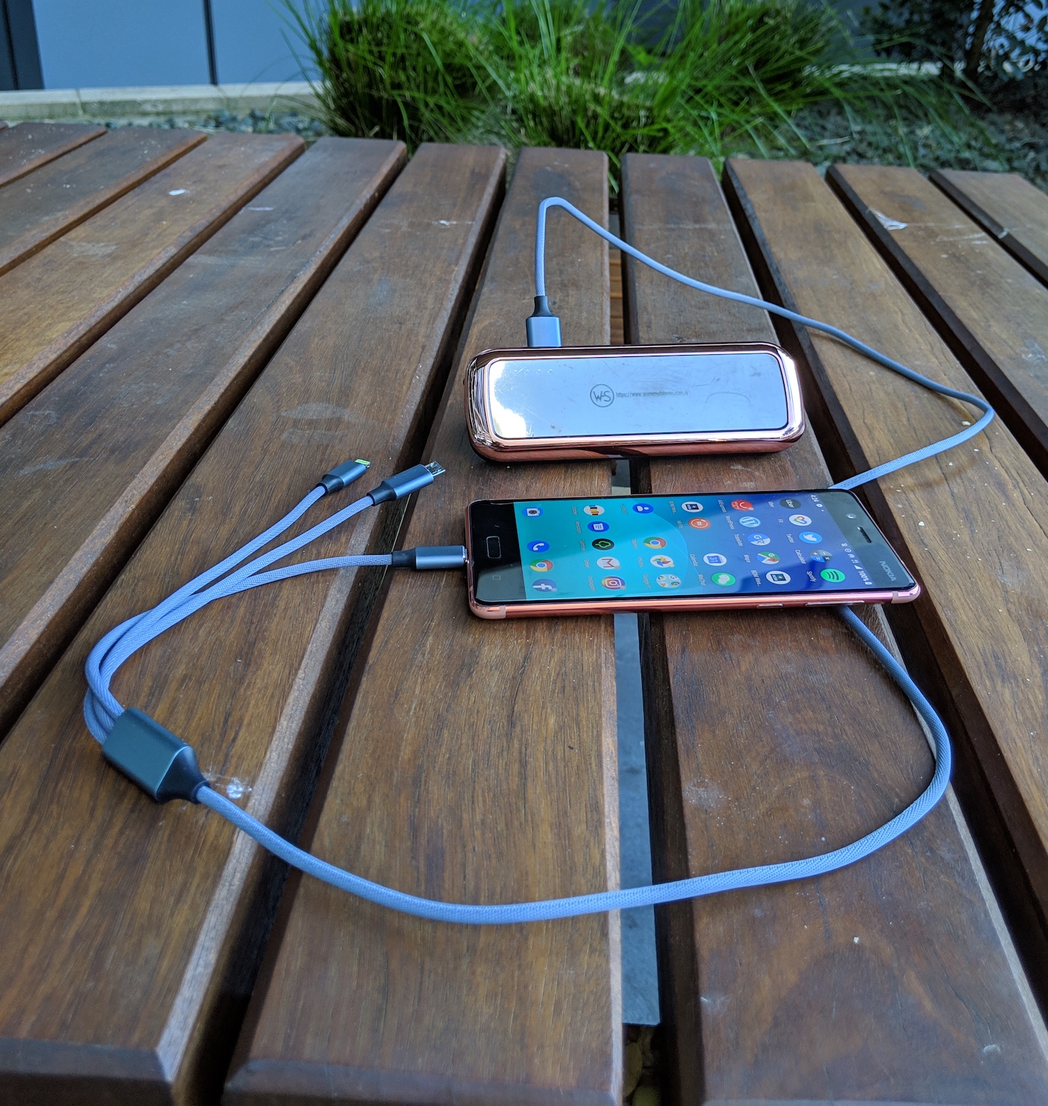 WoS_product_multicharge2 A multiCharger and Powerbank in action